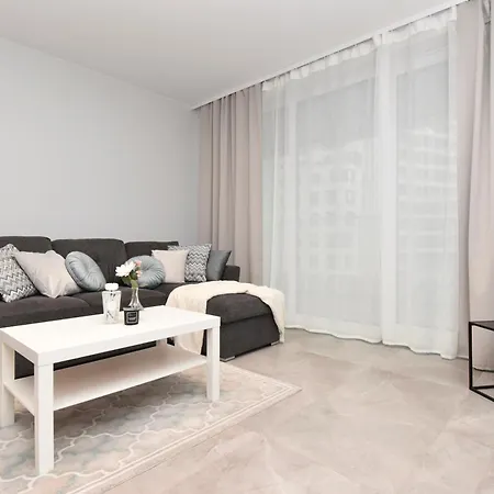 Totu świętego Piotra Centre