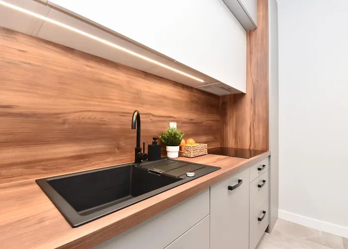 Totu świętego Piotra Centre